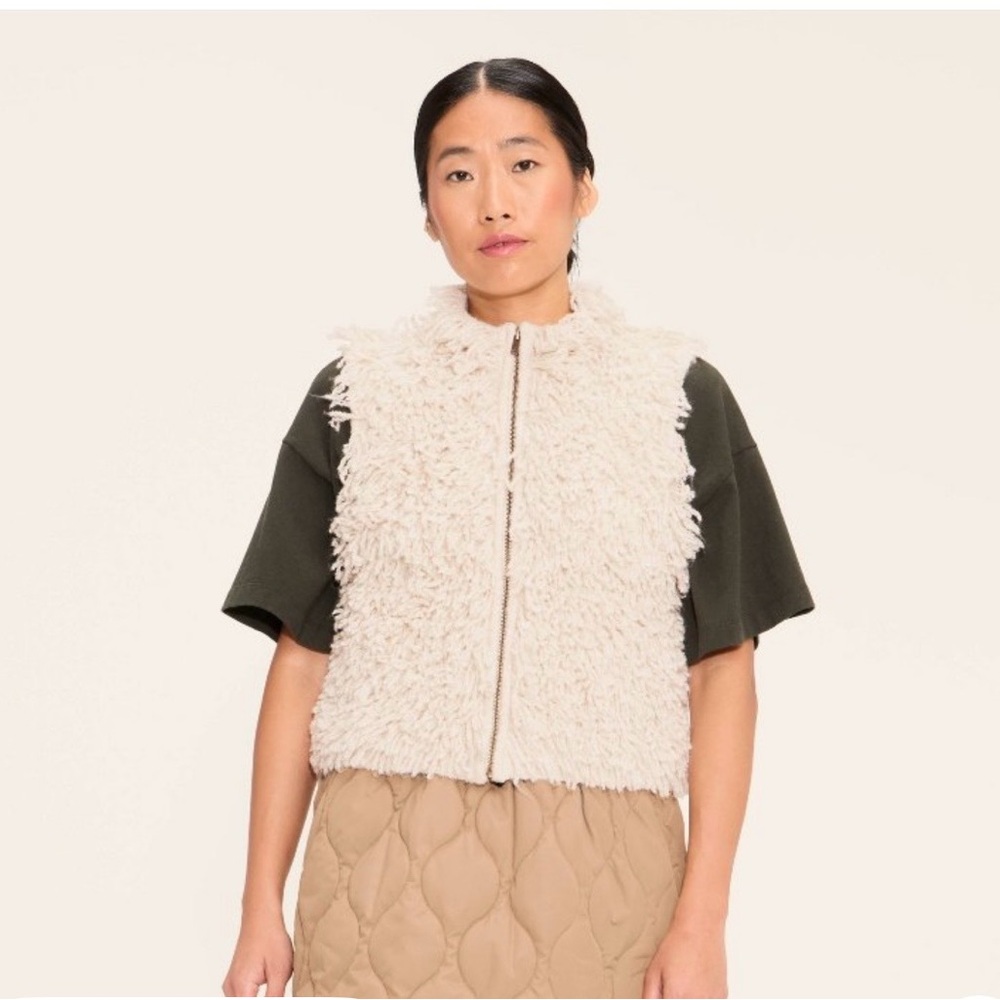 Women's Woolrich Cream Sweater Vest